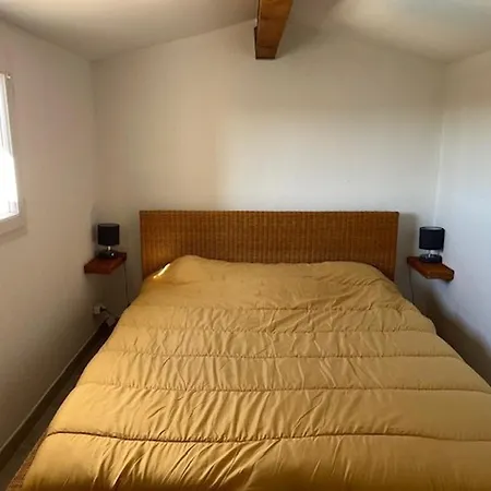 Appartement Charmant Climatise Avec Piscine Et Parking, 5 Personnes, Quartier Richelieu - Fr-1-749-49